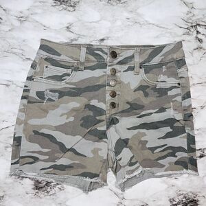 Time & Tru Shorts Camo High Rise Button Fly Green Women 6 Summer Boho Outdoor